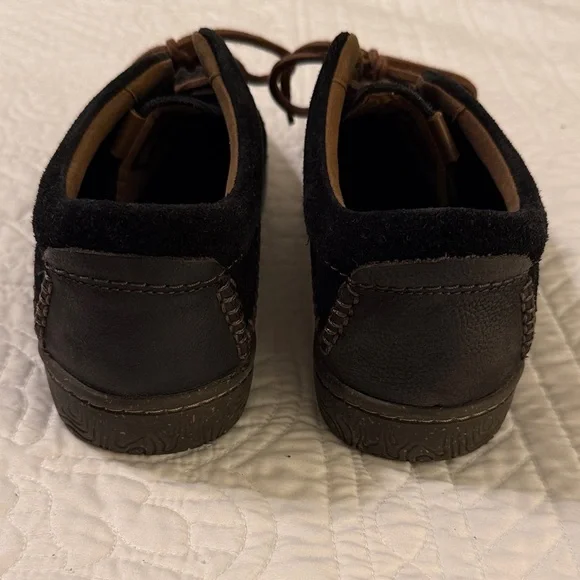 Clarks Black Suede Oxfords with Brown Laces - Picture 3 of 8